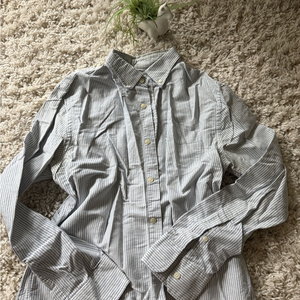 Club Monaco Striped Shirt - Picture 4 of 8